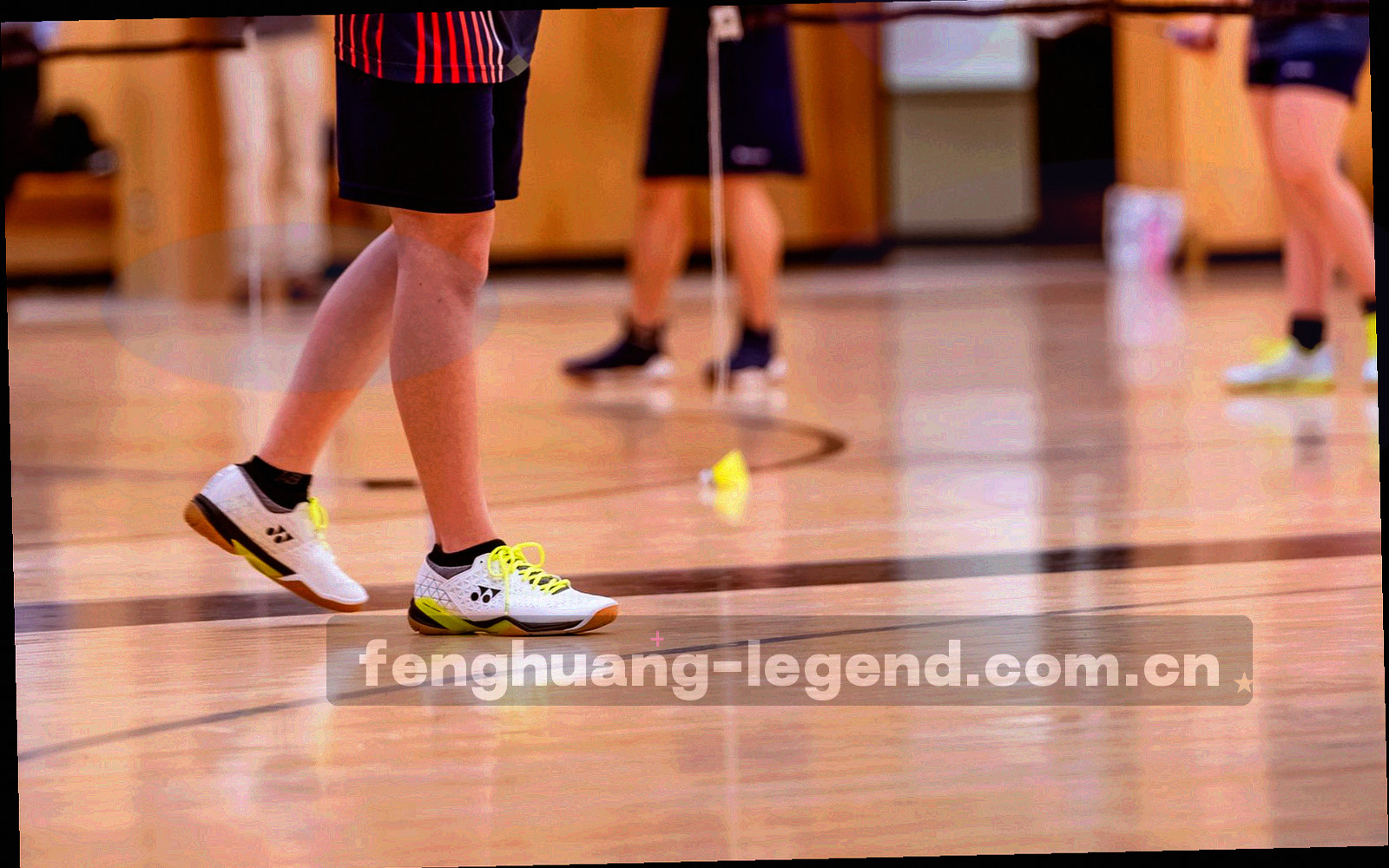 六个联赛目录以横向轮播形式排列的抽象界面光影